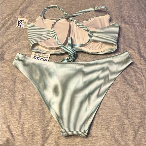 Shade & Shore Blue and White Striped Bikini Set Top 38DD Bottom XL NWT - Picture 6 of 8